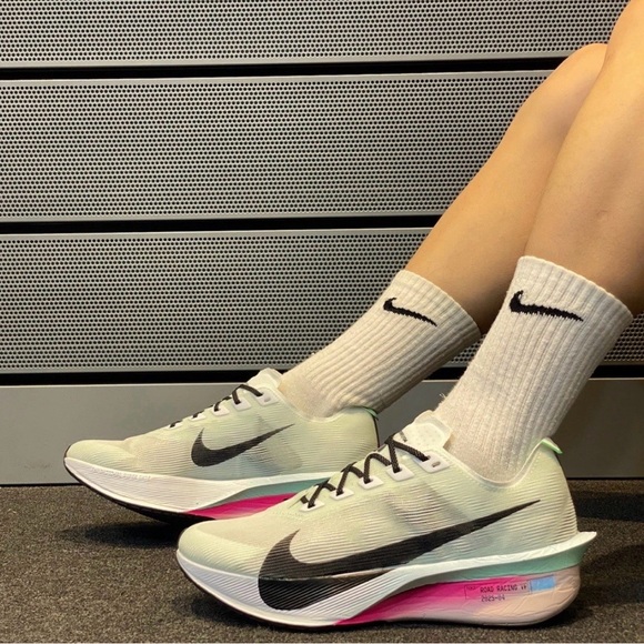 Nike ZoomX 🔥 Vaporfly Next% 4 White Pink Green Running Shoes HF6414-101 14 NEW - Picture 3 of 9